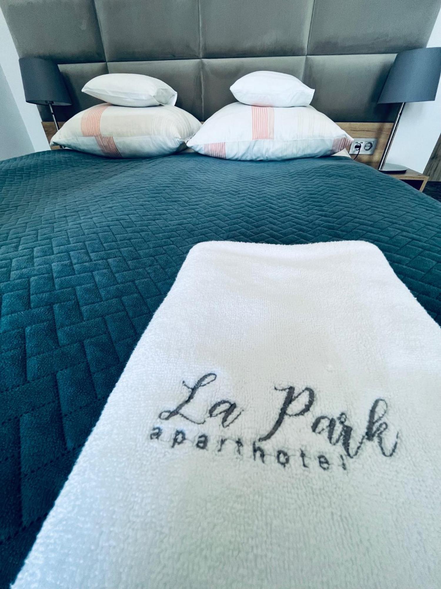 La Park Aparthotel Kudowa Zdroj Luaran gambar