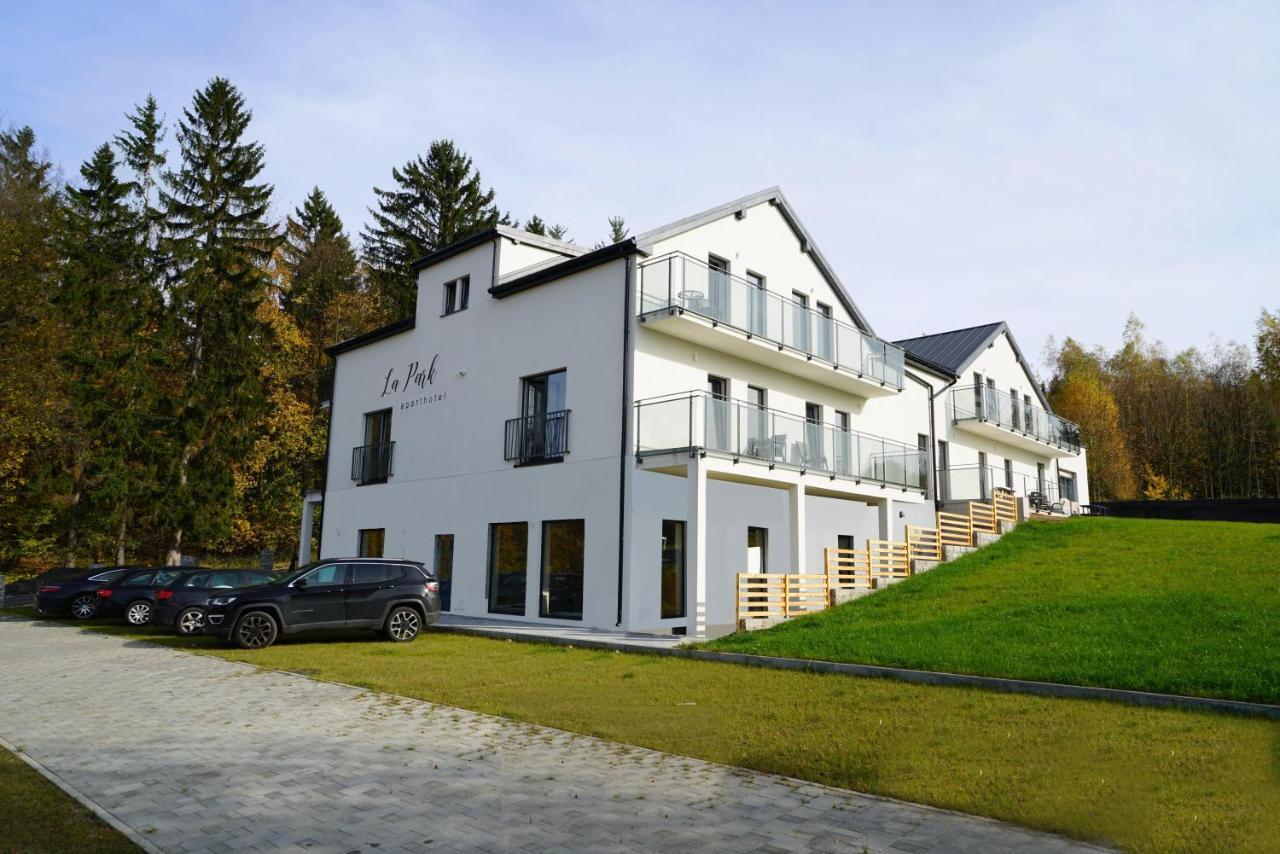 La Park Aparthotel Kudowa Zdroj Luaran gambar