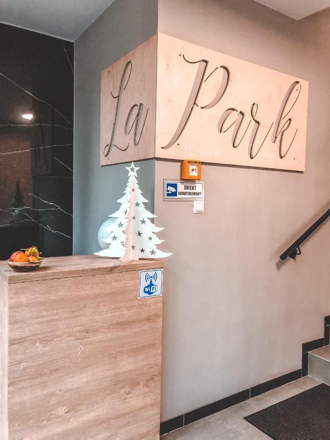 La Park Aparthotel Kudowa Zdroj Luaran gambar